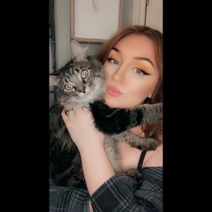 Meet your Posher, Victoria